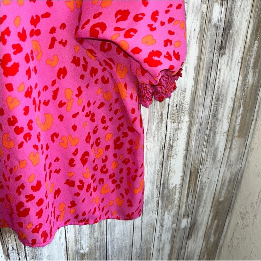 Jodifl Pink Leopard Oversized Blouse - Picture 5 of 6